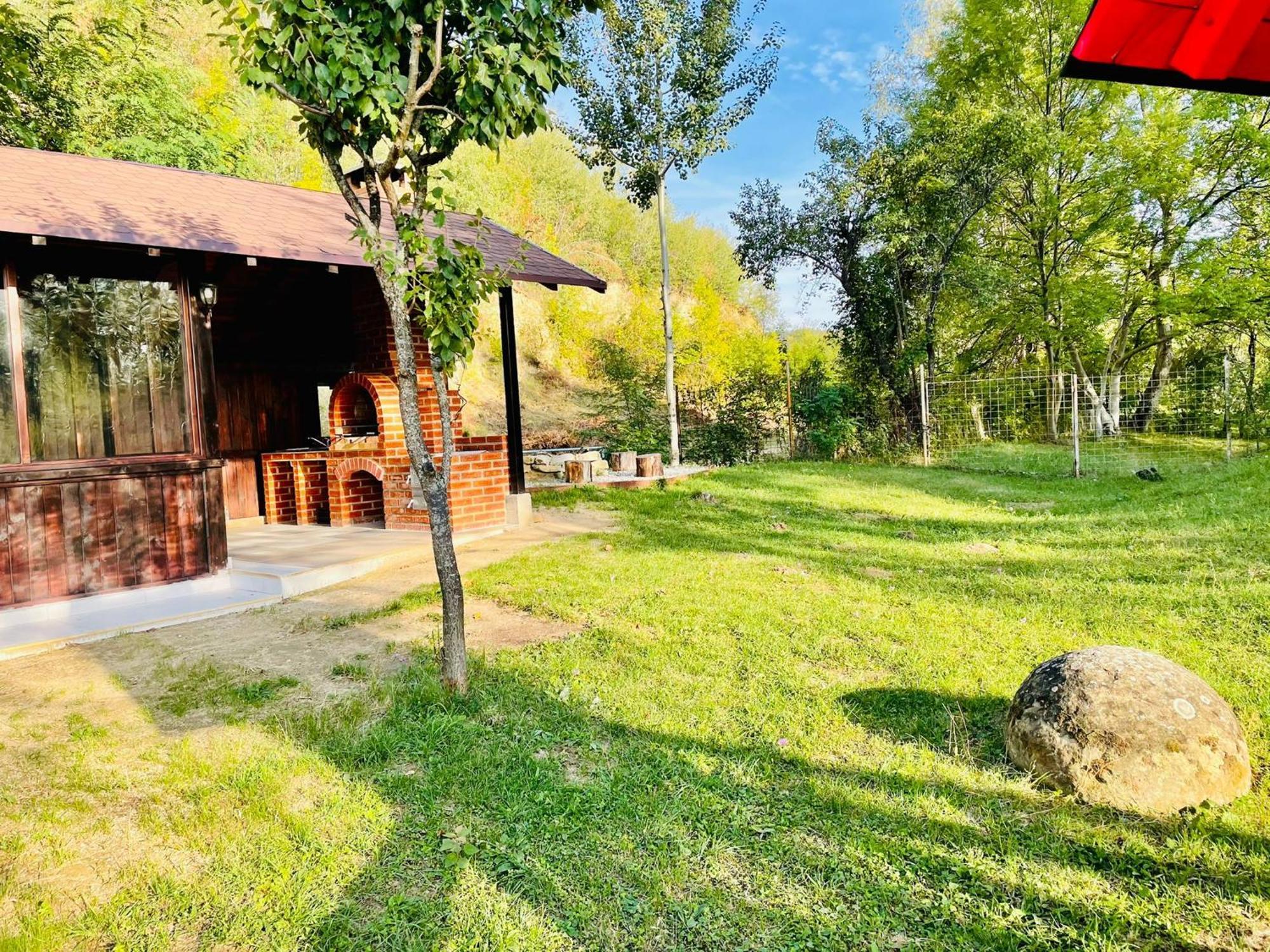 Pensiunea Piri Land Комарник Экстерьер фото